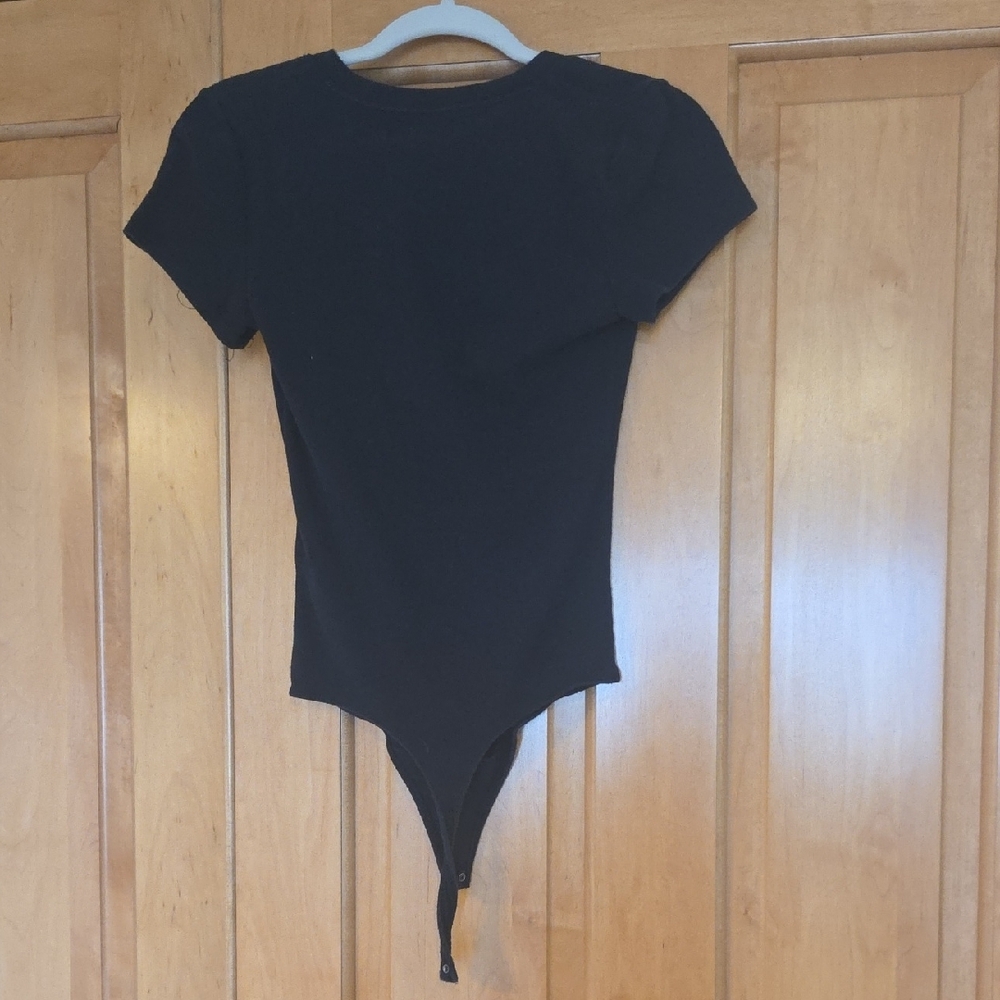 Black Short Sleeve Bodysuit - Picture 5 of 5